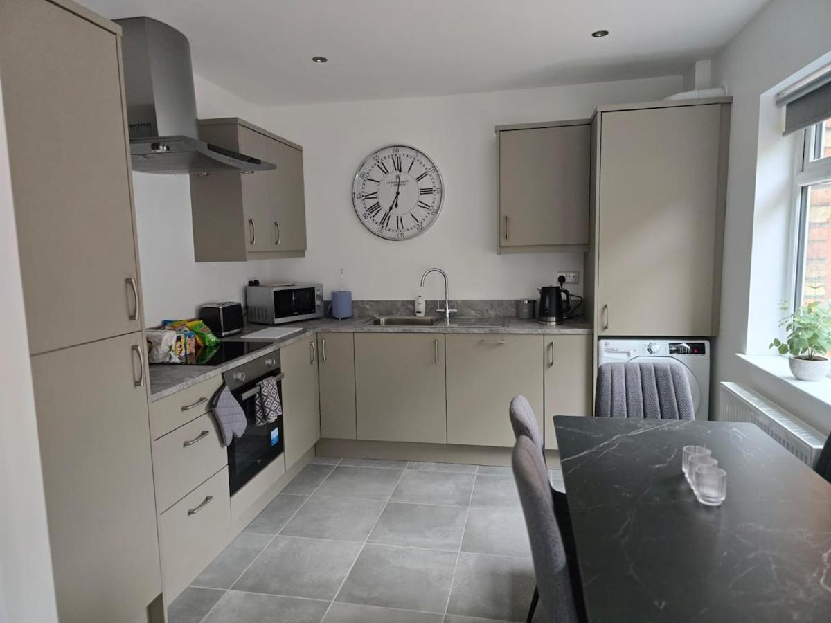 Perfect From Home, Heart Of Sleeps 6 Holiday home Belfast